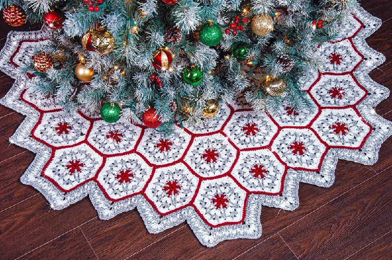 Rustic Snowflake Tree Skirt